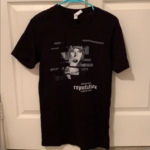 Taylor Swift tour shirt